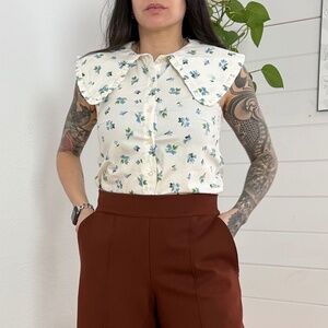 Weworewhat ruffle collar sleeveless blouse